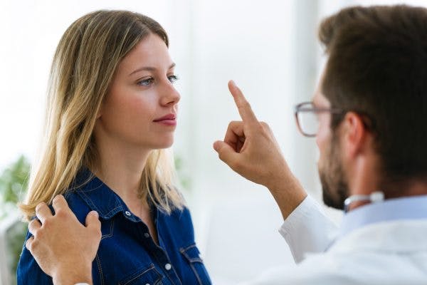 How to do eye exercises for concussion