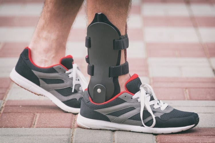 orthese pour le pied tombant